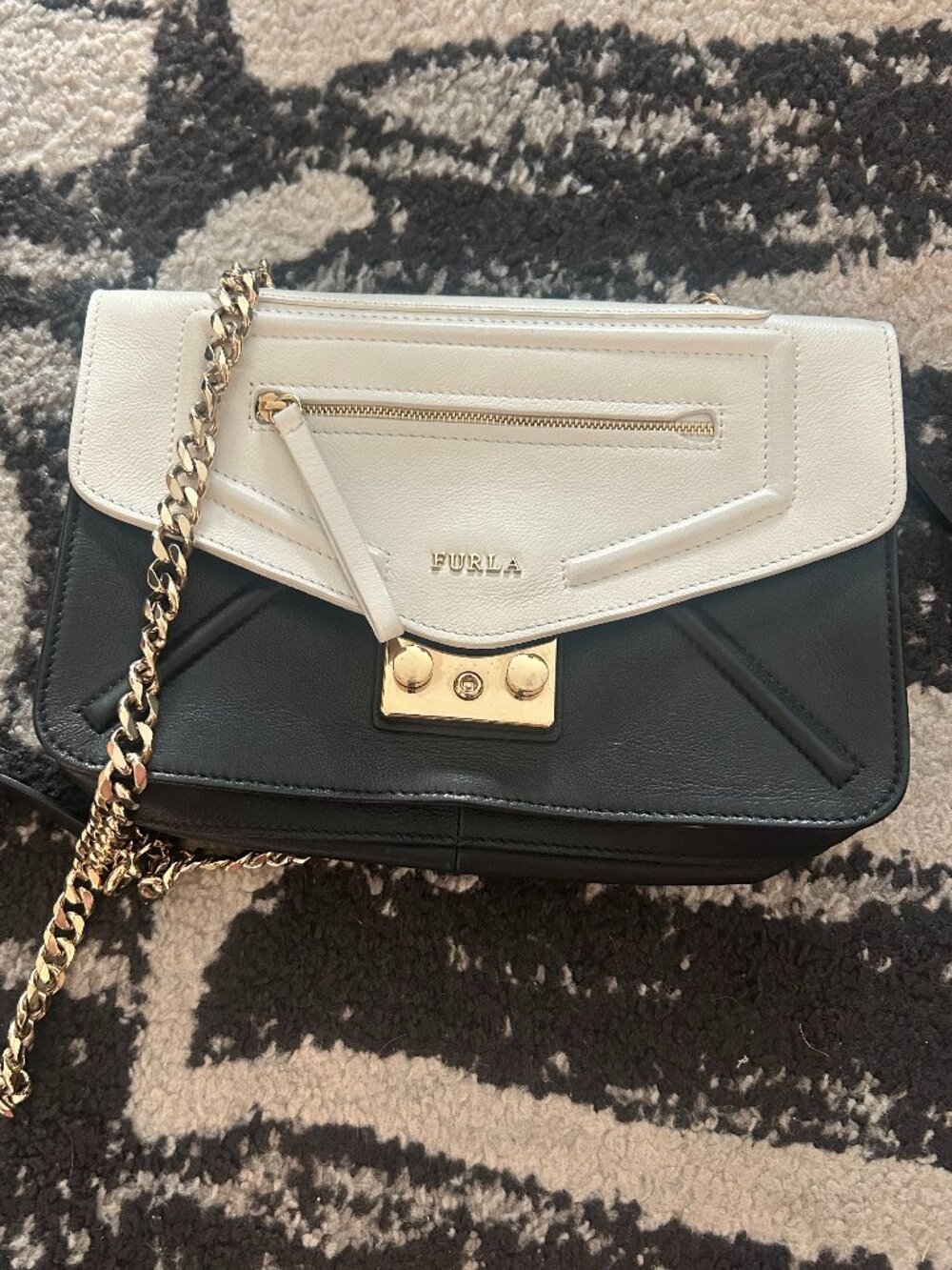 Furla Shoulder Bag Bicolor Chain Shoulder Leather Ivory Black